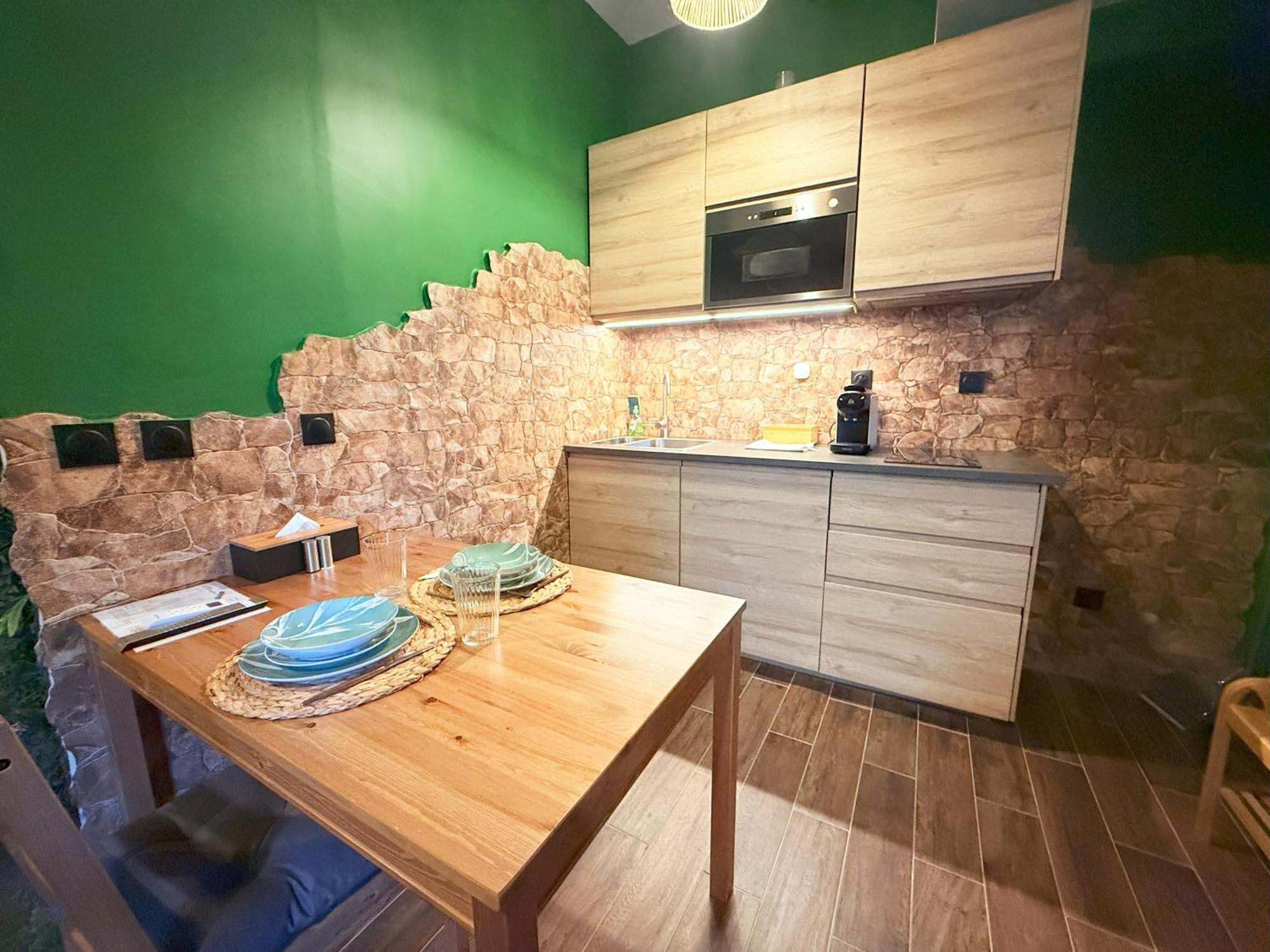 Narbnb - Jungle - Jacuzzi - Centre - Clim Apartamento *